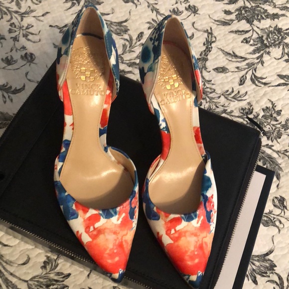 Vince Camuto Shoes - Vince Camuto D’Orsay Floral Heels